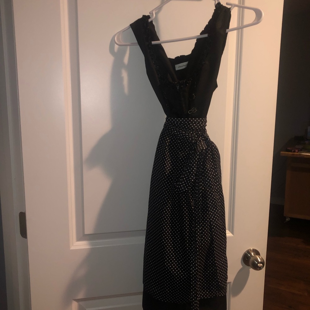 Assorted dirndls for quick reference - Picture 7 of 8